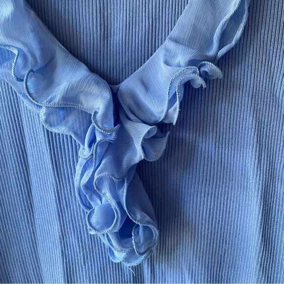 adrienne vittadini y2k style blue ruffle front ribbed 3/4 sleeve top - Picture 3 of 6
